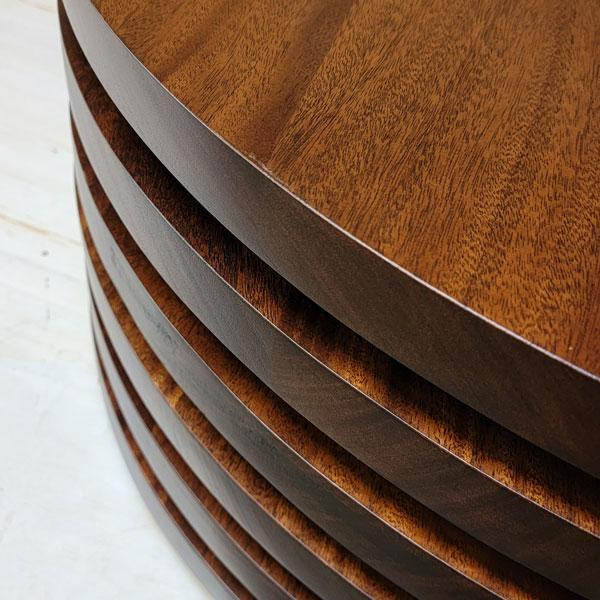 Solid Sapele Mahogany Round Dining Table Tops with UV Finish for Open Air Hawaii Restaurant